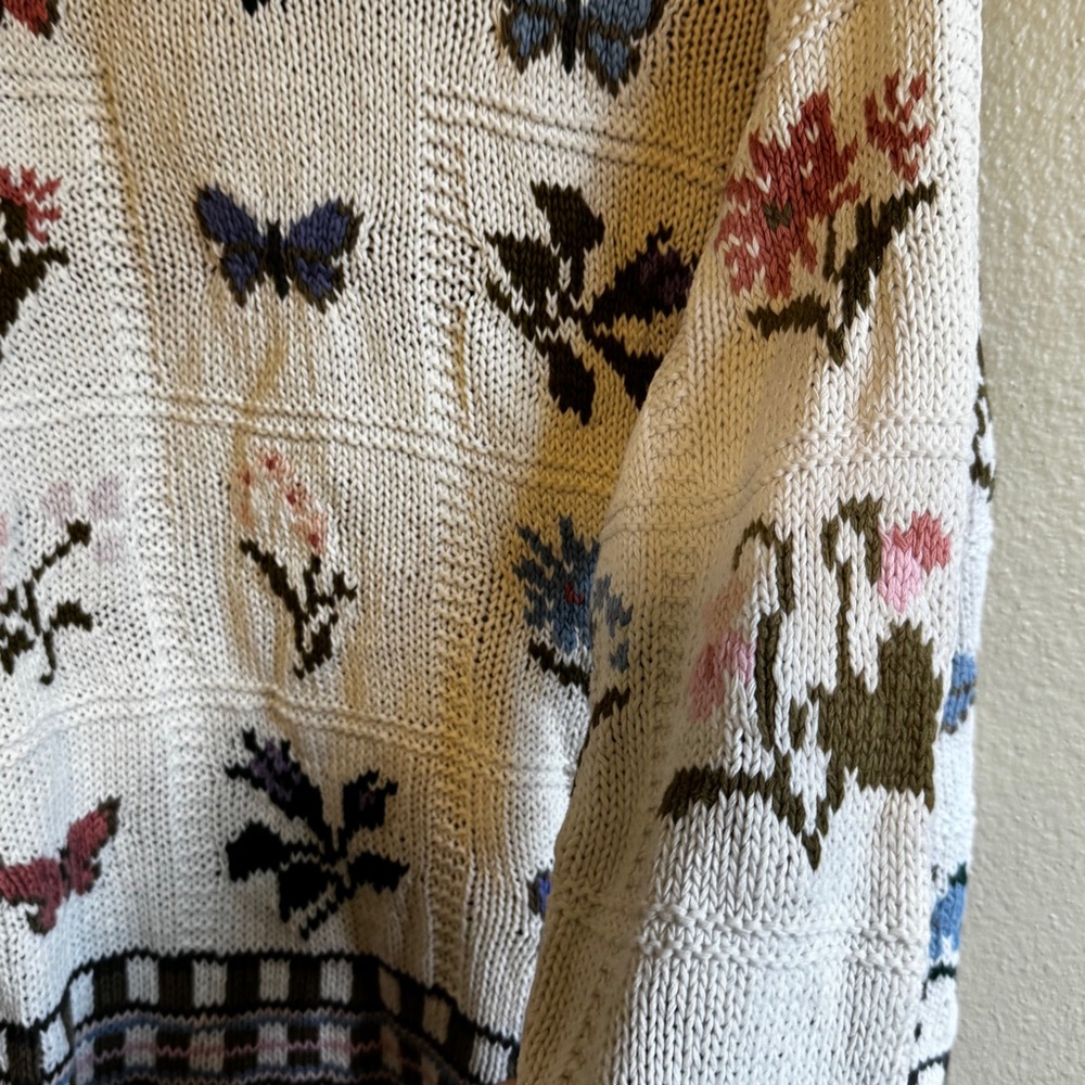 VINTAGE Chunky Floral Patterned Sweater - Cream - Picture 9 of 10